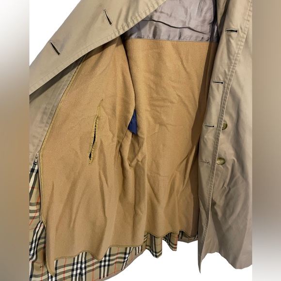 Burberry Tan Trench Coat - Picture 13 of 16